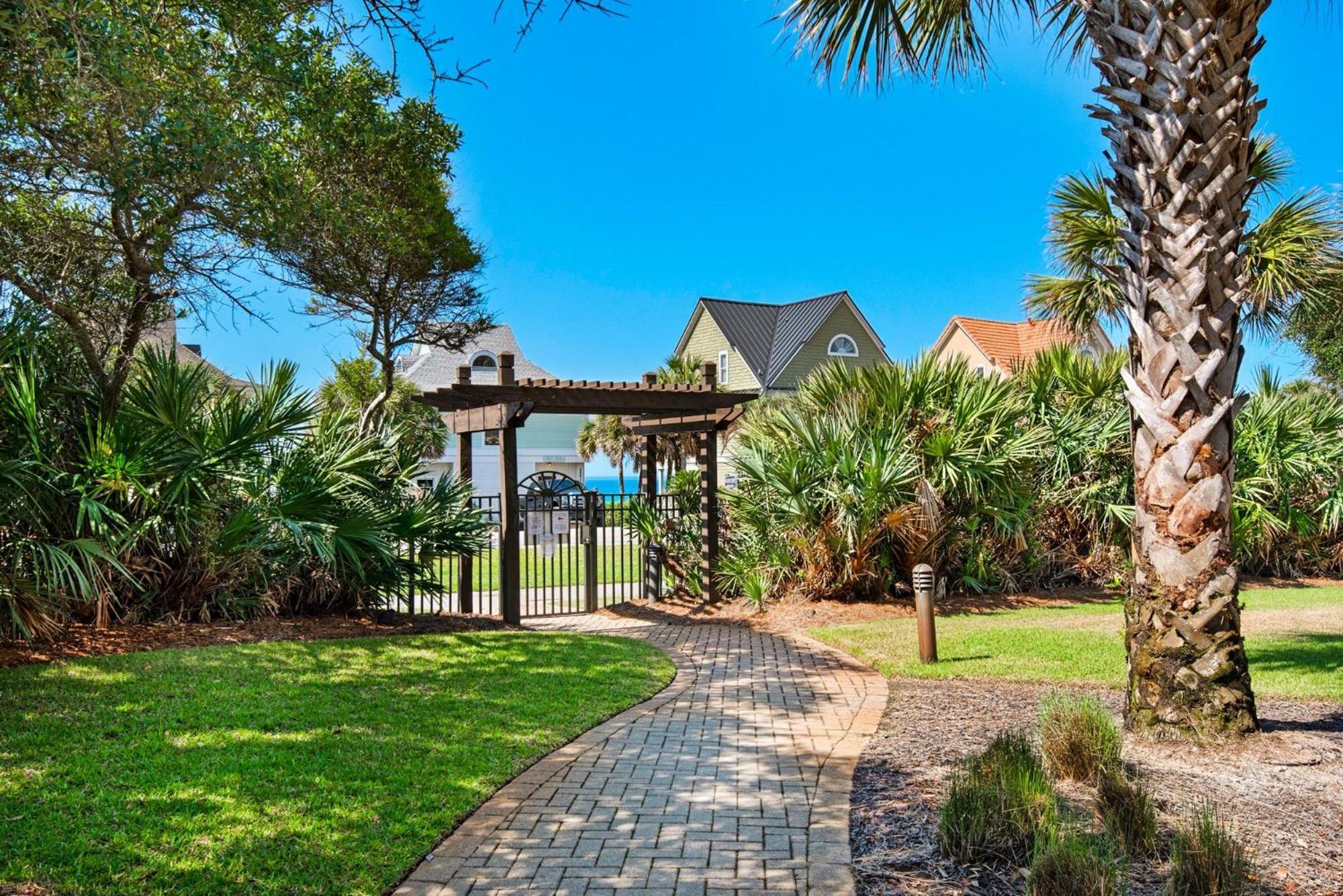Beach Resort 316 Destin Bagian luar foto
